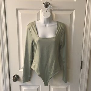 Juniors bodysuit *new*